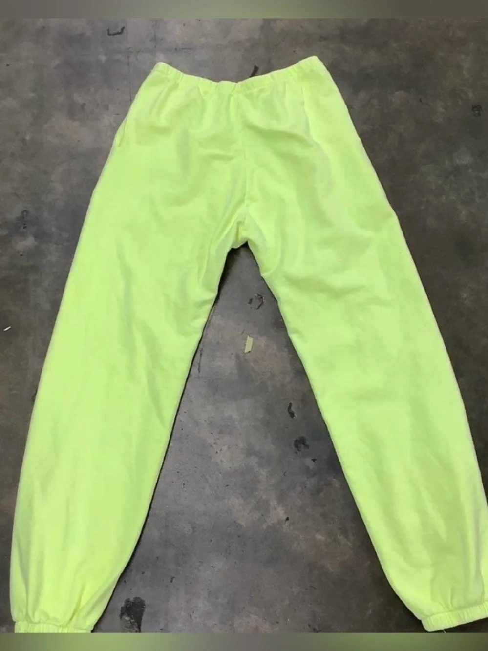 NEW YEEZY SAMPLE NEON GREEN SP-06 CUFFED SWEATPANTS SIZE 2
